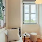 Sunny House - Bright 2 Bedroom W/ Office Appartement