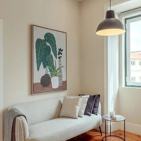 아파트 Sunny House - Bright 2 Bedroom W/ Office *