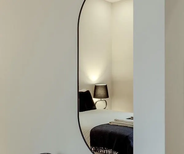 Sunny House - Bright 2 Bedroom W/ Office * Lissabon