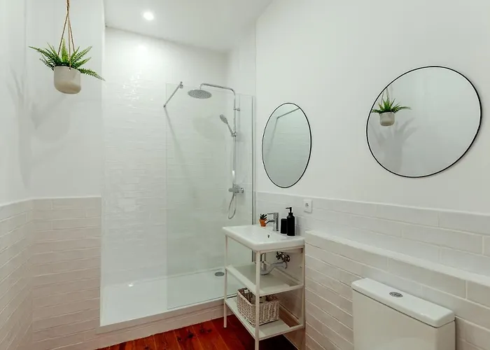 アパート Sunny House - Bright 2 Bedroom W/ Office リスボン