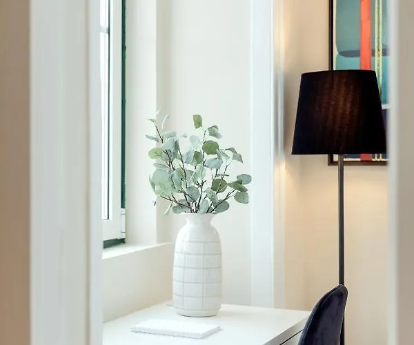 Sunny House - Bright 2 Bedroom W/ Office アパート