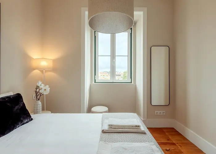 Apartamento Sunny House - Bright 2 Bedroom W/ Office *