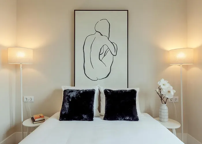 Apartamento Sunny House - Bright 2 Bedroom W/ Office