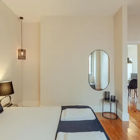 Sunny House - Bright 2 Bedroom W/ Office * Lissabon